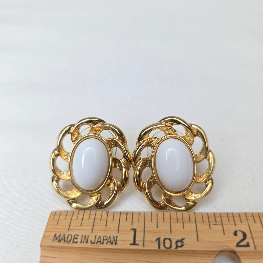 Monet Vintage Gold Tone White Cabochon Swirl Stud Earrings Retro MCM Oval Floral